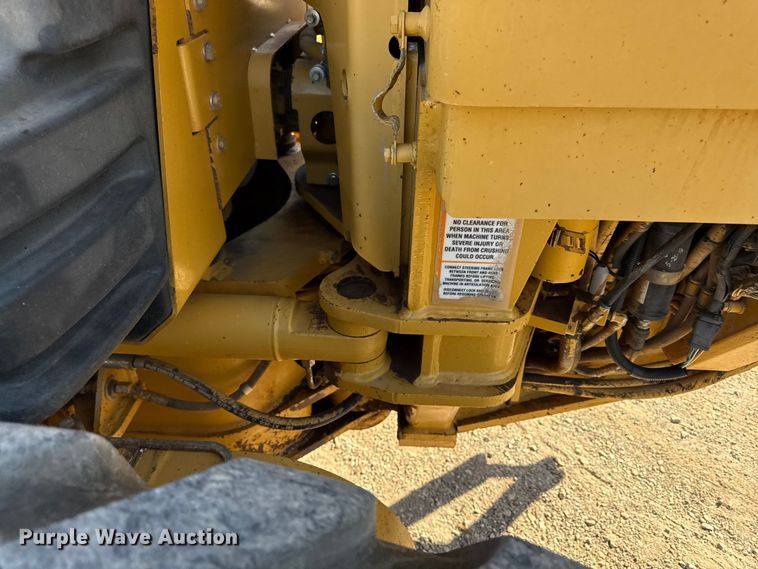 image for item DZ4254 2006 Caterpillar 140H motor grader