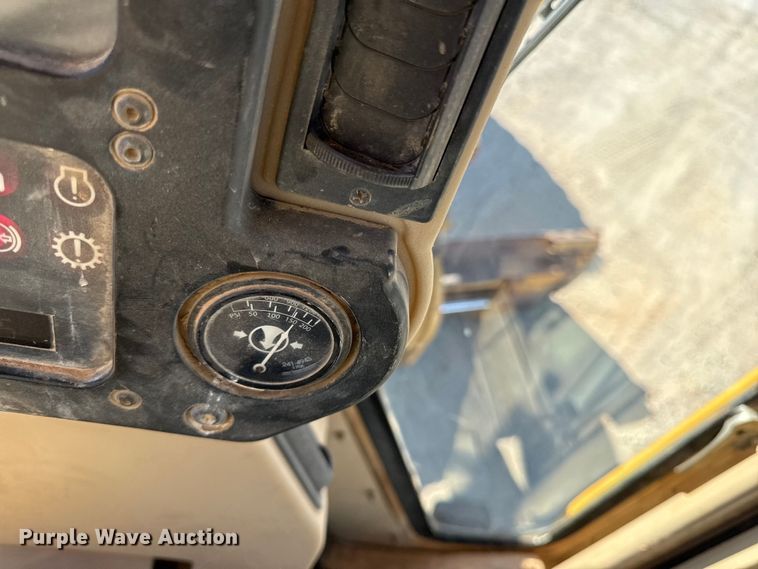 image for item DZ4254 2006 Caterpillar 140H motor grader