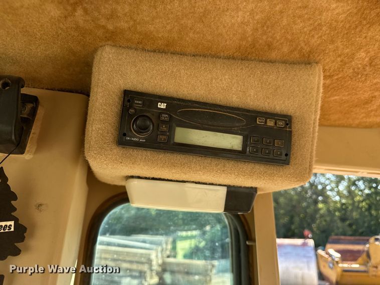 image for item DZ4254 2006 Caterpillar 140H motor grader