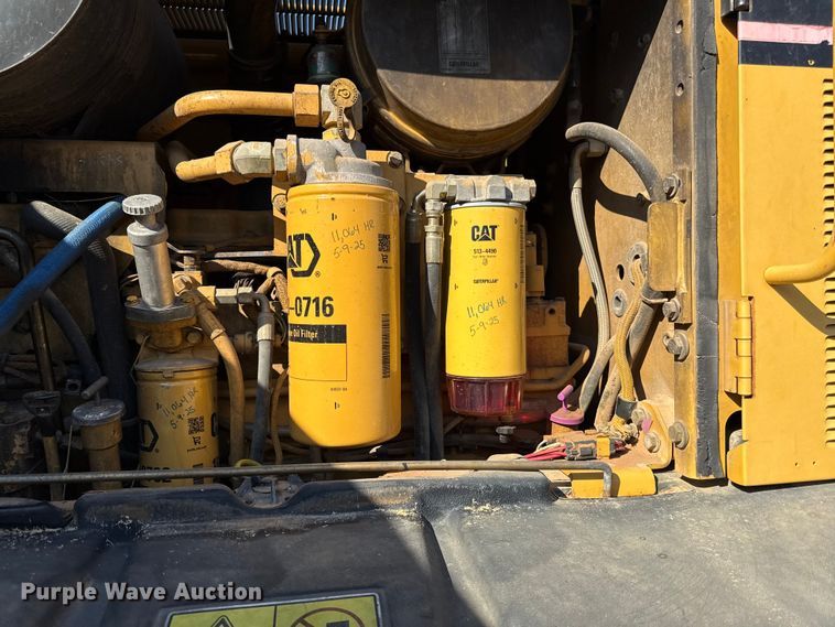 image for item DZ4254 2006 Caterpillar 140H motor grader