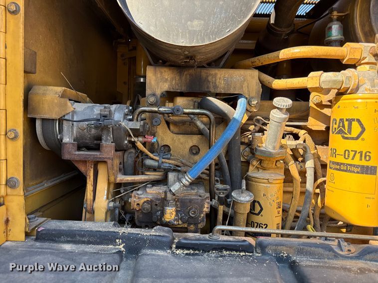 image for item DZ4254 2006 Caterpillar 140H motor grader