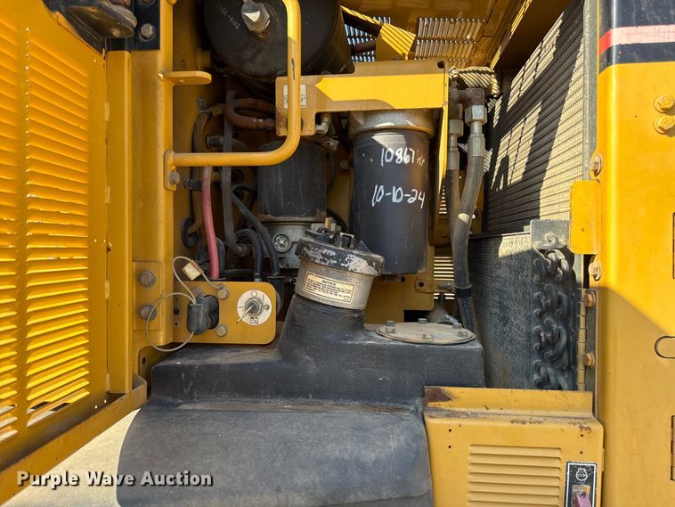 image for item DZ4254 2006 Caterpillar 140H motor grader