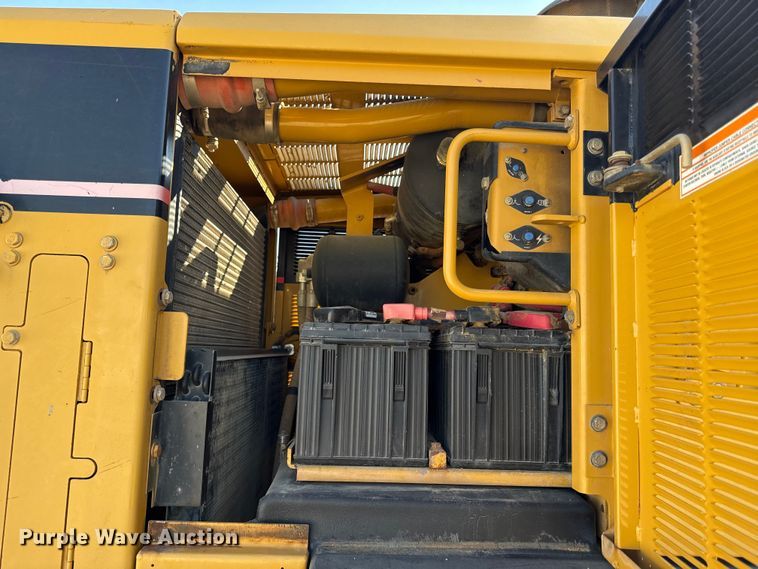 image for item DZ4254 2006 Caterpillar 140H motor grader