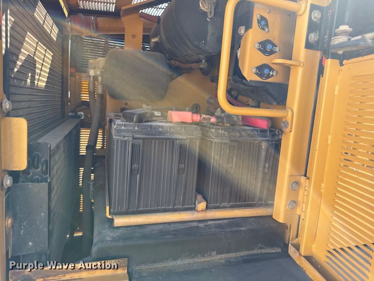 image for item DZ4254 2006 Caterpillar 140H motor grader