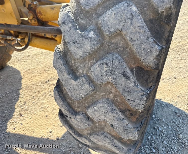 image for item DZ4254 2006 Caterpillar 140H motor grader