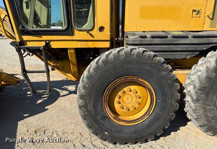 image for item DZ4254 2006 Caterpillar 140H motor grader