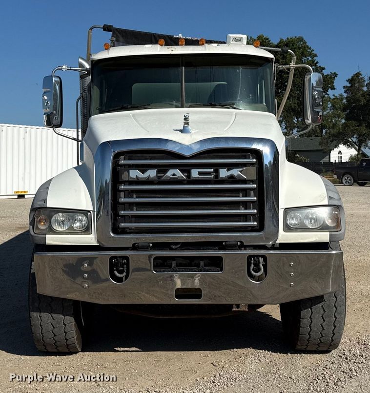 image for item DZ4255 2017 Mack Granite GU713 dump truck