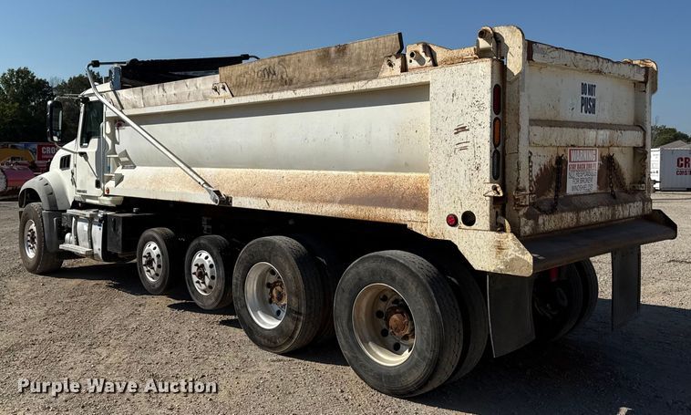 image for item DZ4255 2017 Mack Granite GU713 dump truck
