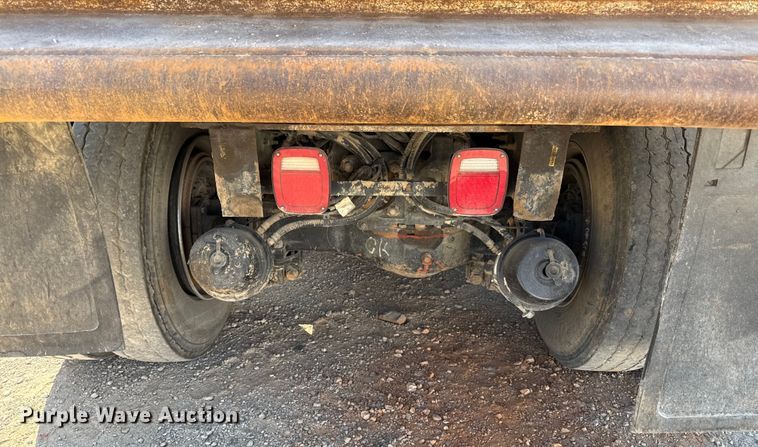 image for item DZ4255 2017 Mack Granite GU713 dump truck