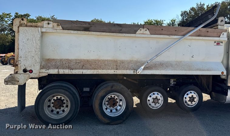 image for item DZ4255 2017 Mack Granite GU713 dump truck