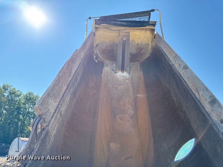 image for item DZ4255 2017 Mack Granite GU713 dump truck