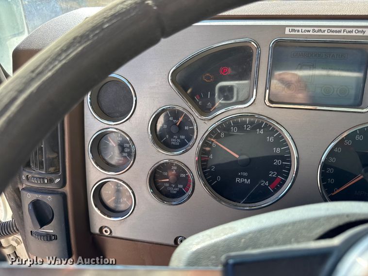 image for item DZ4255 2017 Mack Granite GU713 dump truck