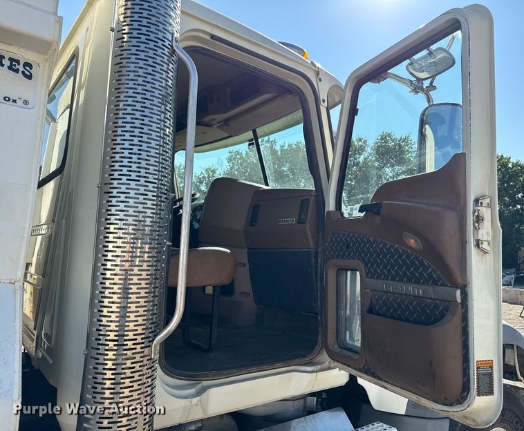 image for item DZ4255 2017 Mack Granite GU713 dump truck