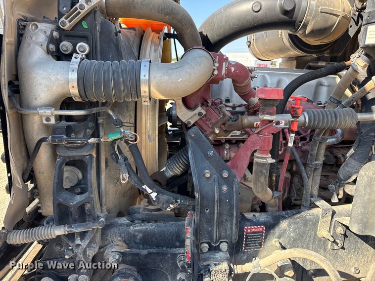 image for item DZ4255 2017 Mack Granite GU713 dump truck