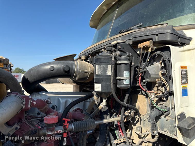 image for item DZ4255 2017 Mack Granite GU713 dump truck