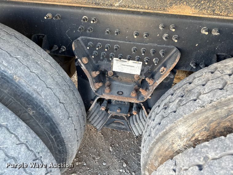 image for item DZ4255 2017 Mack Granite GU713 dump truck