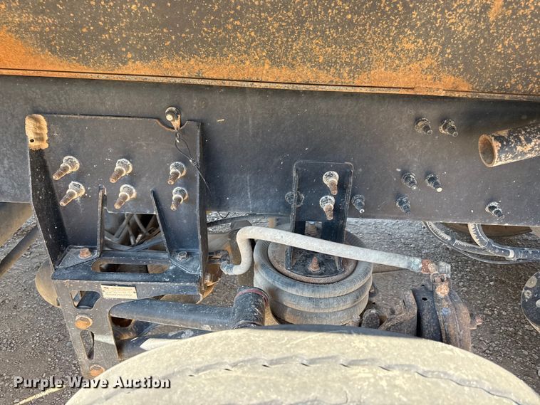 image for item DZ4255 2017 Mack Granite GU713 dump truck