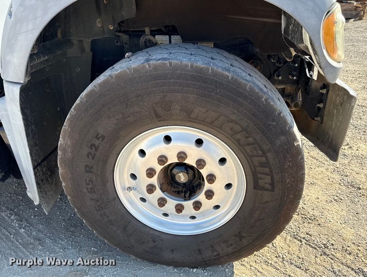 image for item DZ4255 2017 Mack Granite GU713 dump truck