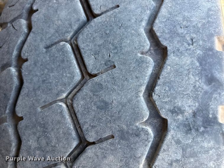 image for item DZ4255 2017 Mack Granite GU713 dump truck