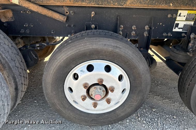 image for item DZ4255 2017 Mack Granite GU713 dump truck