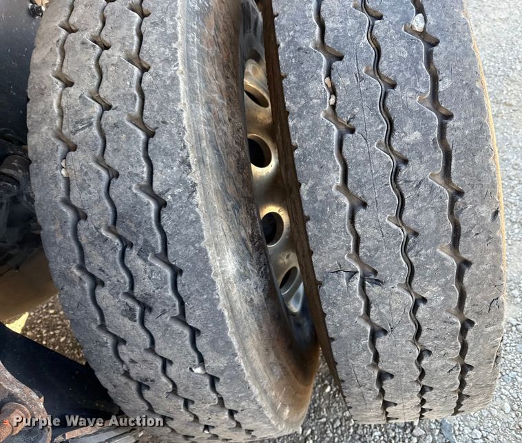 image for item DZ4255 2017 Mack Granite GU713 dump truck