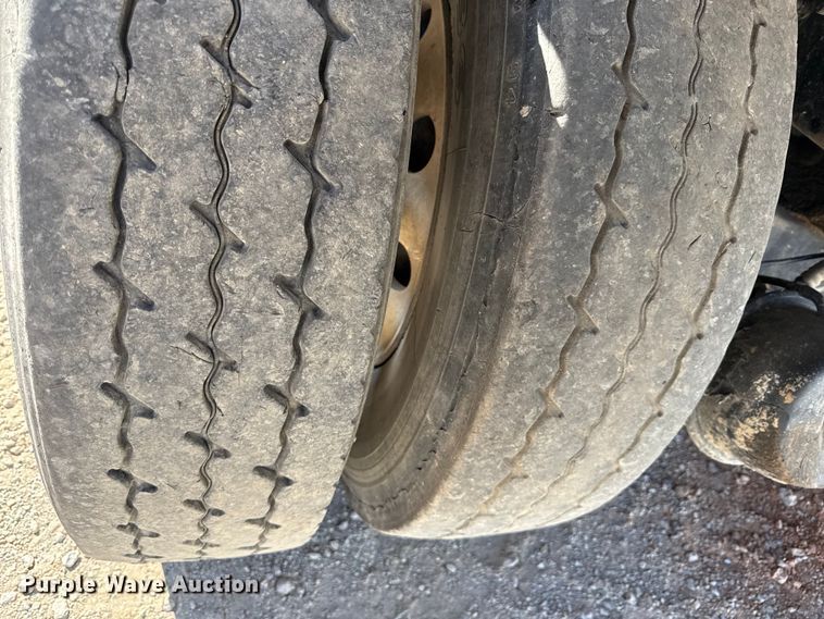 image for item DZ4255 2017 Mack Granite GU713 dump truck