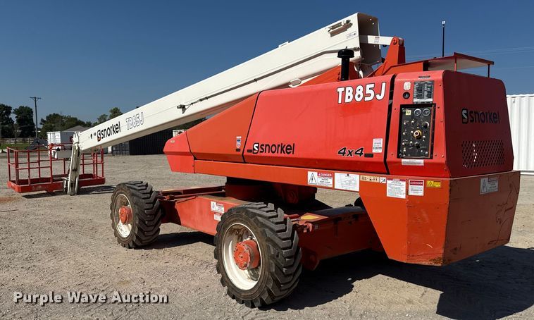 image for item DZ4256 2006 Snorkel TB85JFA boom lift