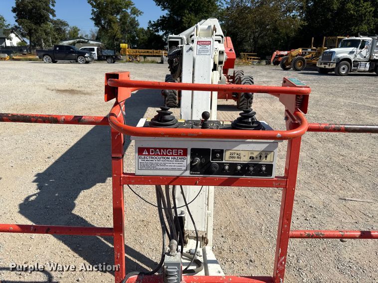 image for item DZ4256 2006 Snorkel TB85JFA boom lift