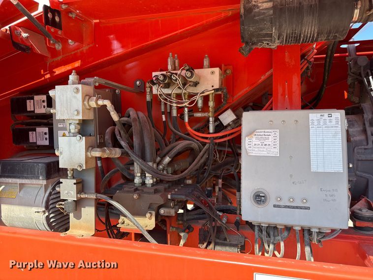 image for item DZ4256 2006 Snorkel TB85JFA boom lift