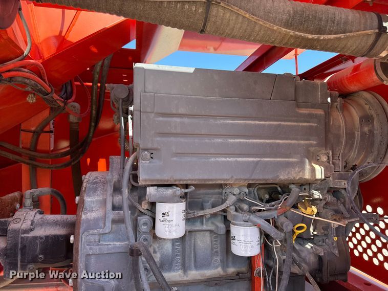 image for item DZ4256 2006 Snorkel TB85JFA boom lift