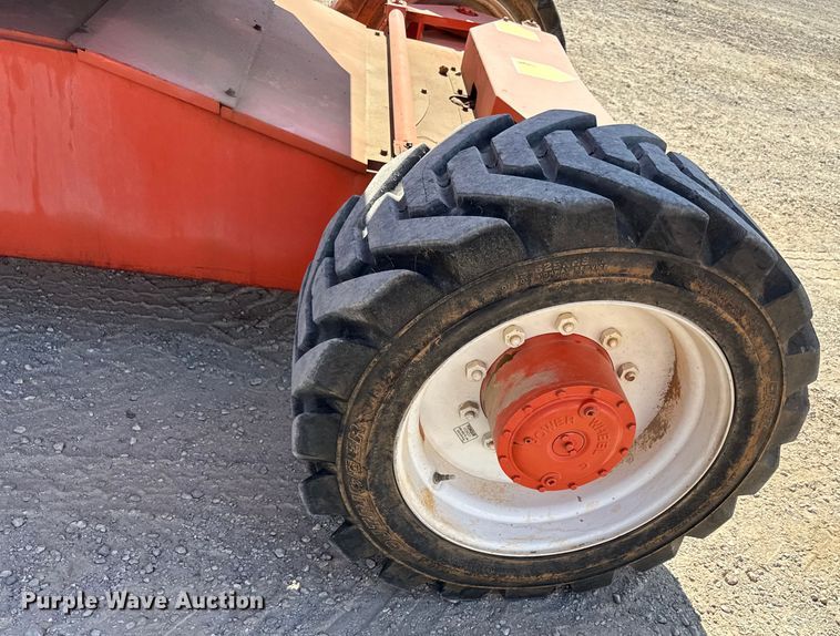 image for item DZ4256 2006 Snorkel TB85JFA boom lift