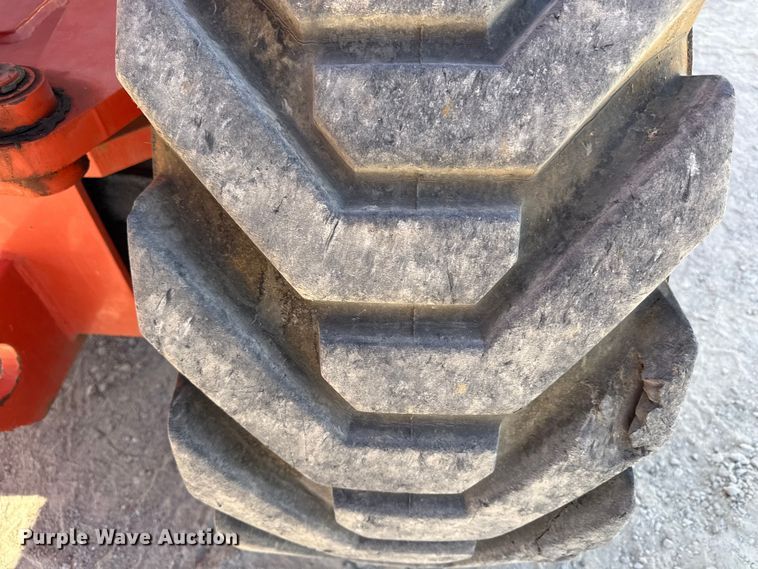 image for item DZ4256 2006 Snorkel TB85JFA boom lift