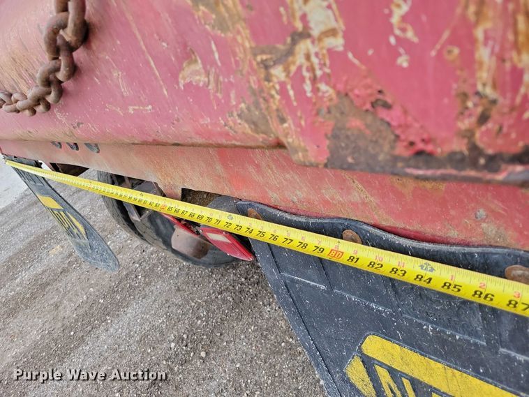 image for item DZ6483 1994 Ford L8000 dump truck