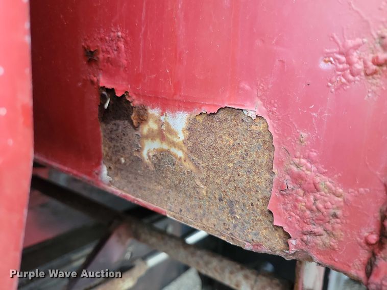 image for item DZ6483 1994 Ford L8000 dump truck