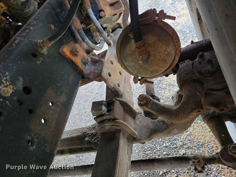 image for item DZ6483 1994 Ford L8000 dump truck