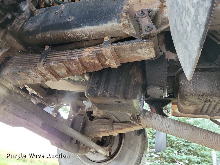 image for item DZ6483 1994 Ford L8000 dump truck