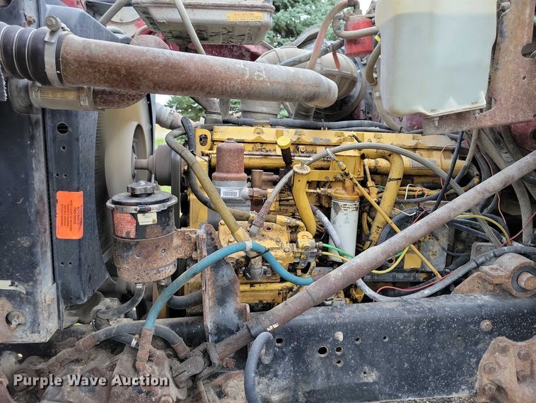 image for item DZ6483 1994 Ford L8000 dump truck