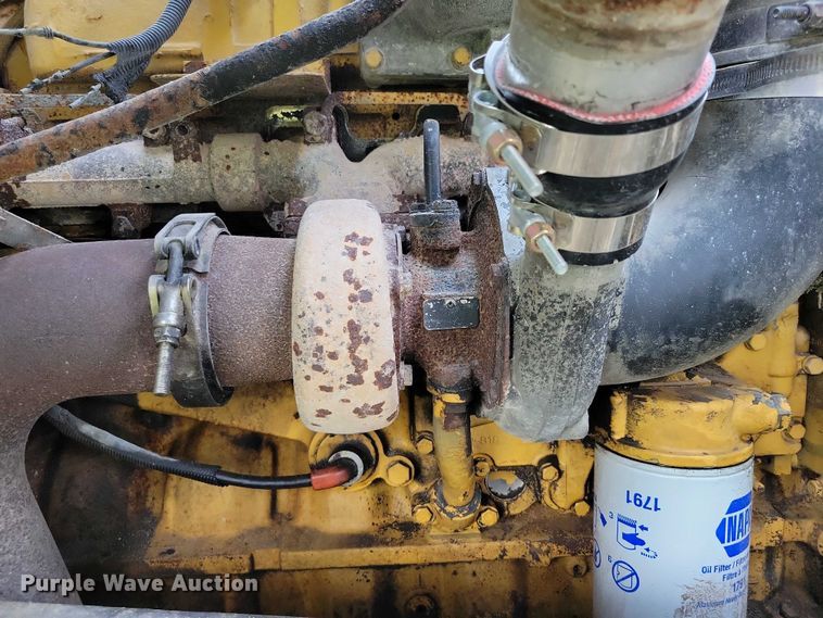 image for item DZ6483 1994 Ford L8000 dump truck