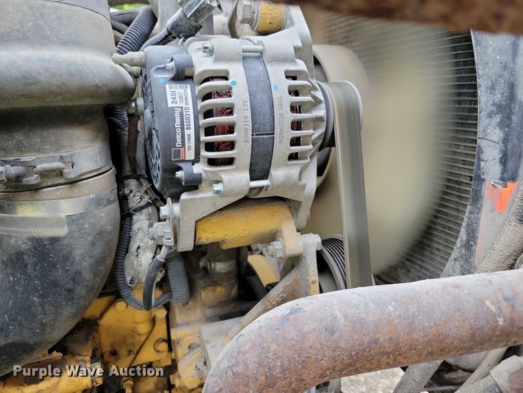 image for item DZ6483 1994 Ford L8000 dump truck