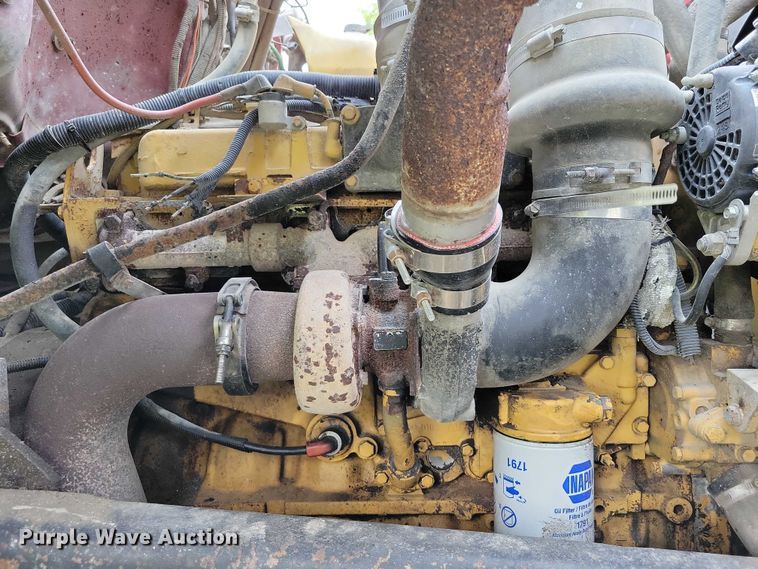 image for item DZ6483 1994 Ford L8000 dump truck