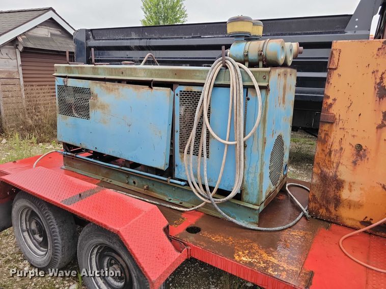 image for item DZ6484 Miller welder/generator