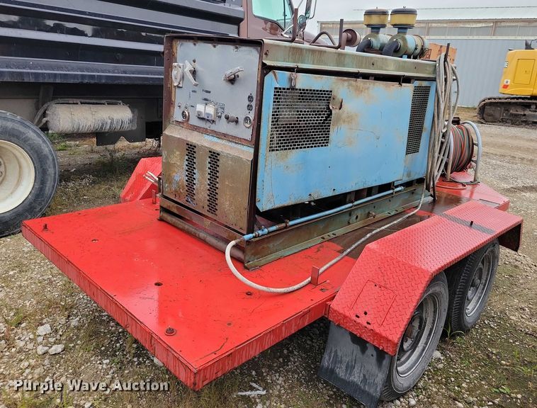image for item DZ6484 Miller welder/generator