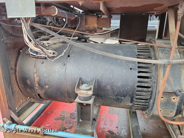 image for item DZ6484 Miller welder/generator