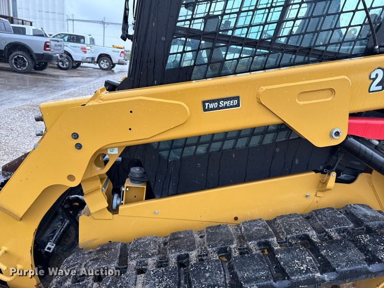 image for item DZ8962 2023 Caterpillar 259D3 tracked skid steer loader