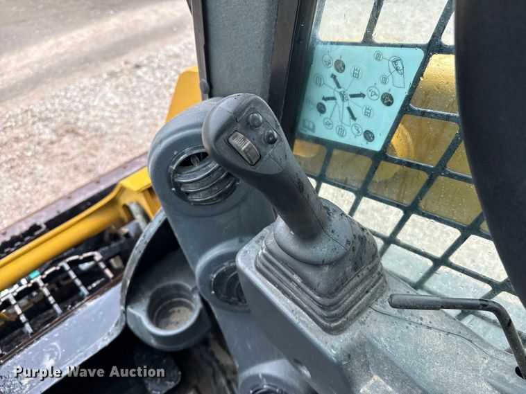 image for item DZ8962 2023 Caterpillar 259D3 tracked skid steer loader