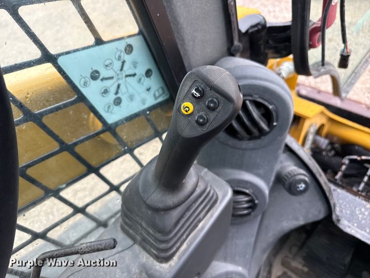 image for item DZ8962 2023 Caterpillar 259D3 tracked skid steer loader