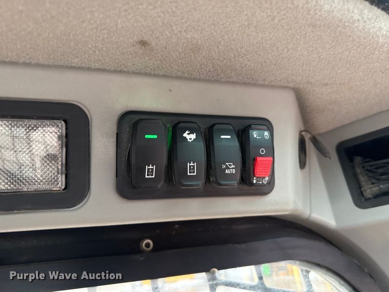 image for item DZ8962 2023 Caterpillar 259D3 tracked skid steer loader