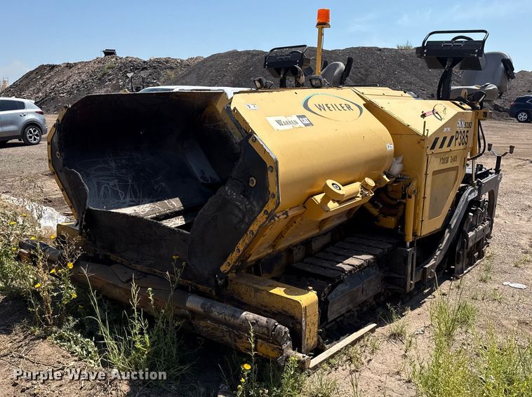 image for item DZ8973 2018 Weiler P385B paver