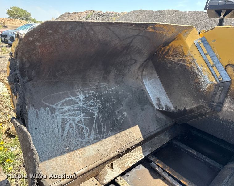 image for item DZ8973 2018 Weiler P385B paver