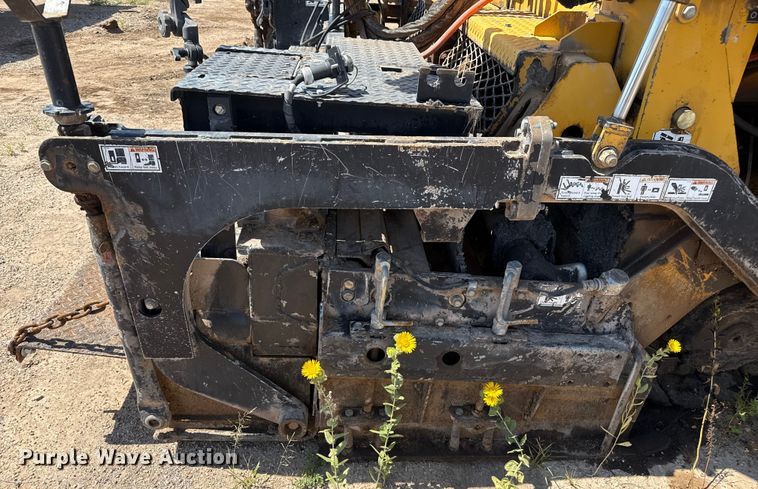 image for item DZ8973 2018 Weiler P385B paver